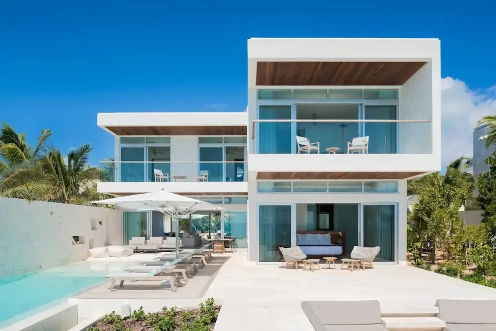 Private Oceanfront Luxury Infinity Pool Slide