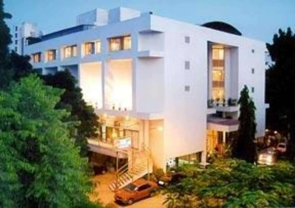 Comfort Inn President Near Ahmedabad Junction Station
