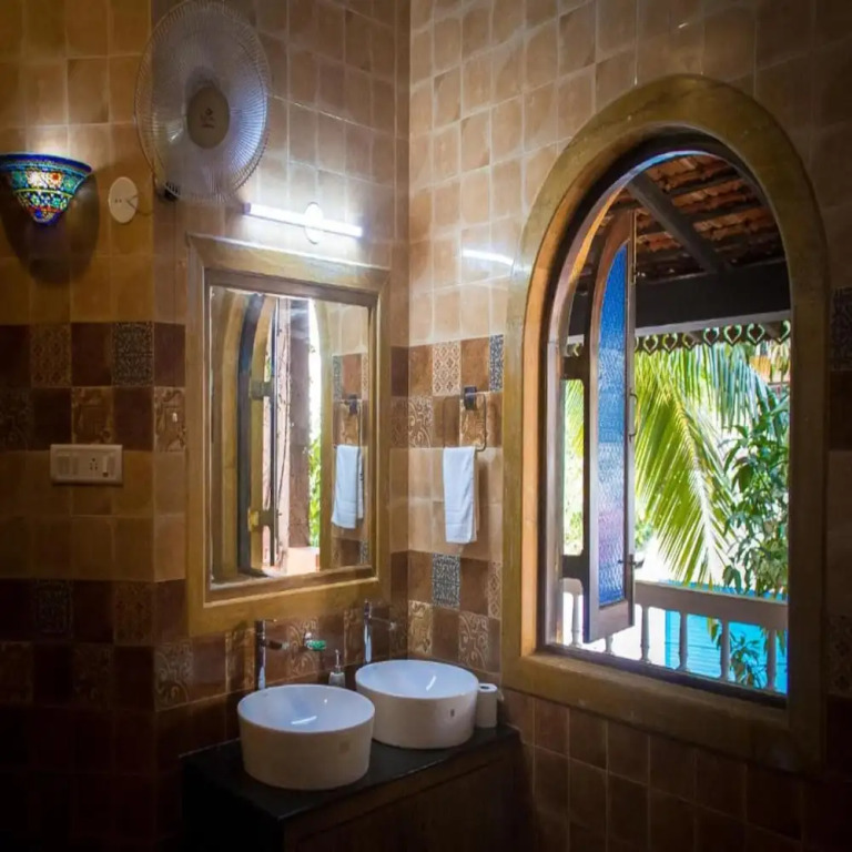 Papa Jolly Eco Resort-Near Morjim Beach