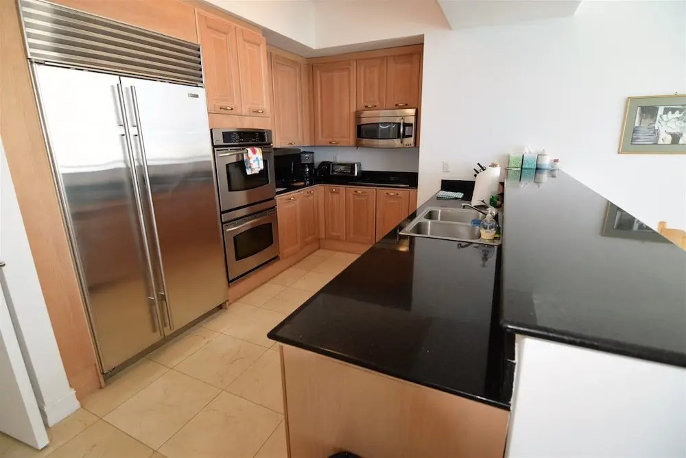 Amazing 4 Bedrooms, 5 Bath + Den Penthouse At La Perla