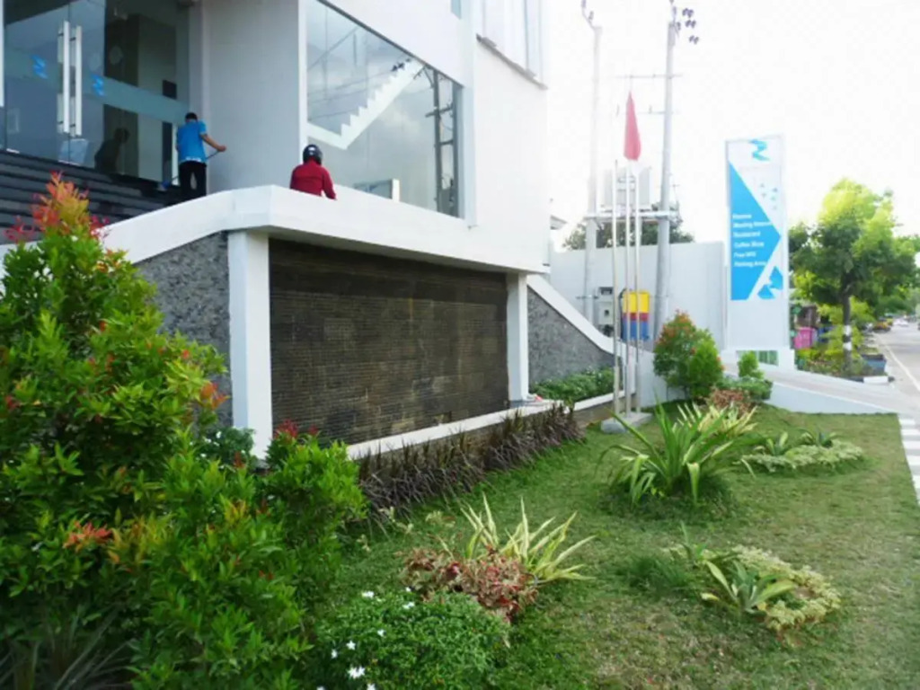 Zenith Hotel