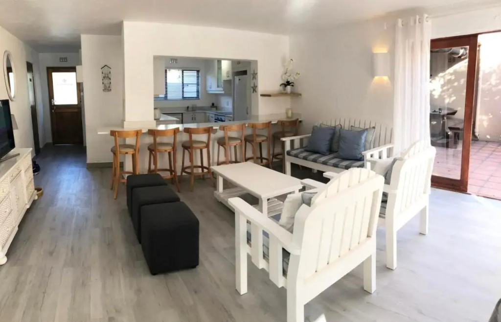 Beau Rivage Unit 9