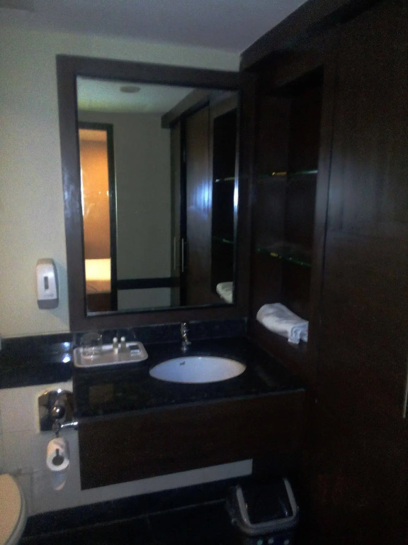 FabHotel Santhome Inn