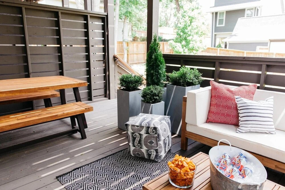 Sleek 4br/3.5ba Home w/ Outdoor Space by Domio