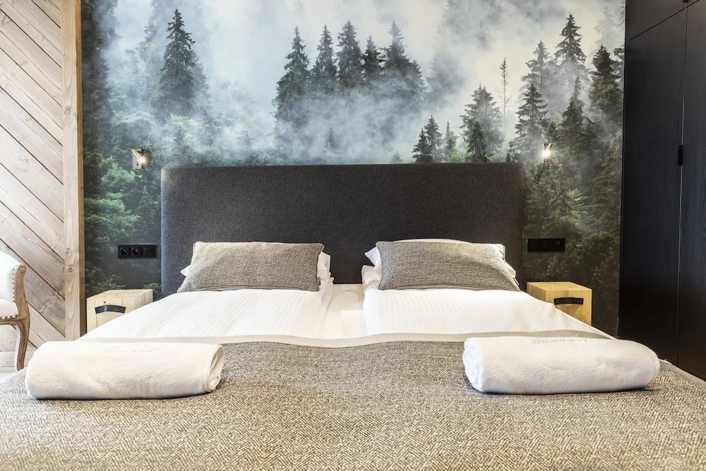 Szymaszkowa 7 - luksusowe apartamenty z widokiem na Giewont - sauna, parking w cenie - IZBY PODHALAŃSKIE