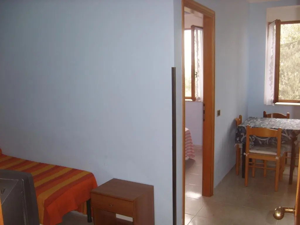 Jolly Residence