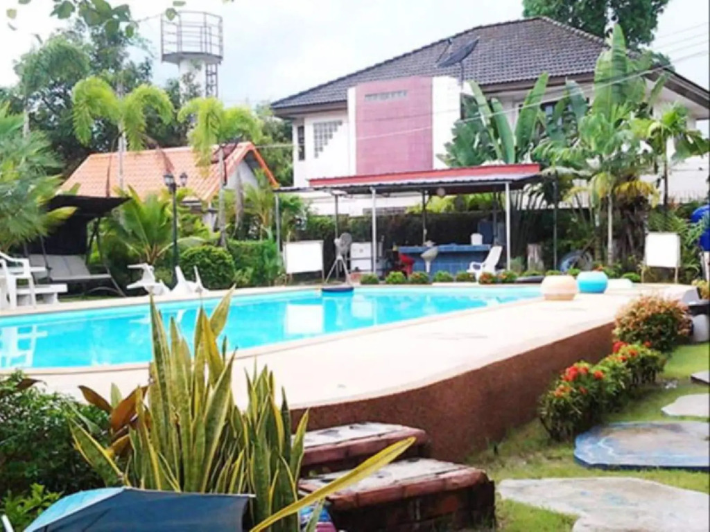 7 Colors House