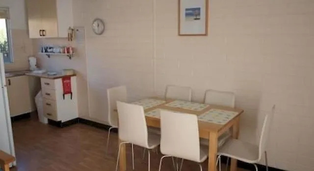 Kon Tiki Apartments
