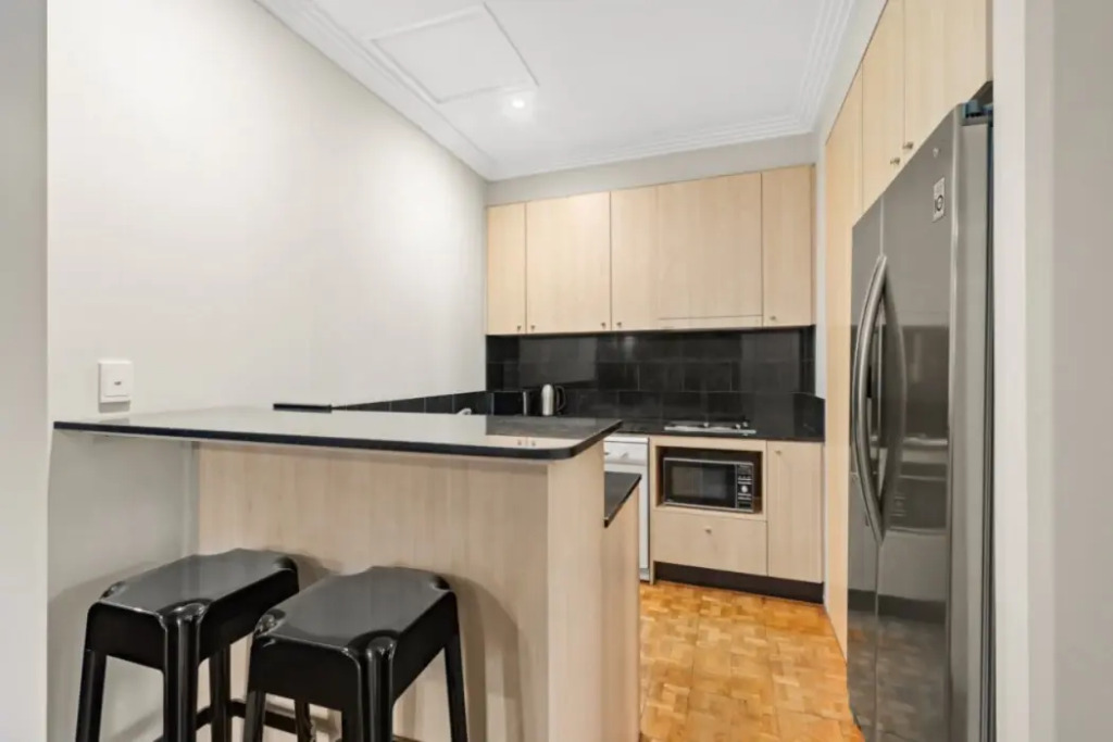 Melbourne City Suites