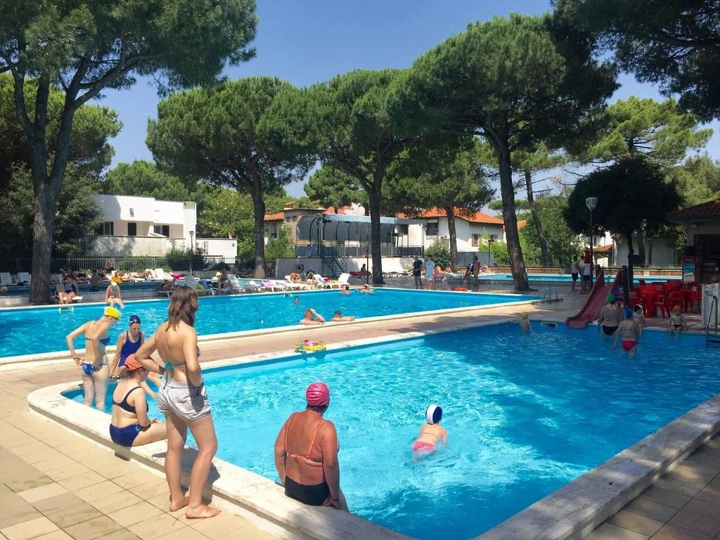 Albatross Mobile Homes on Camping Mare e Pineta
