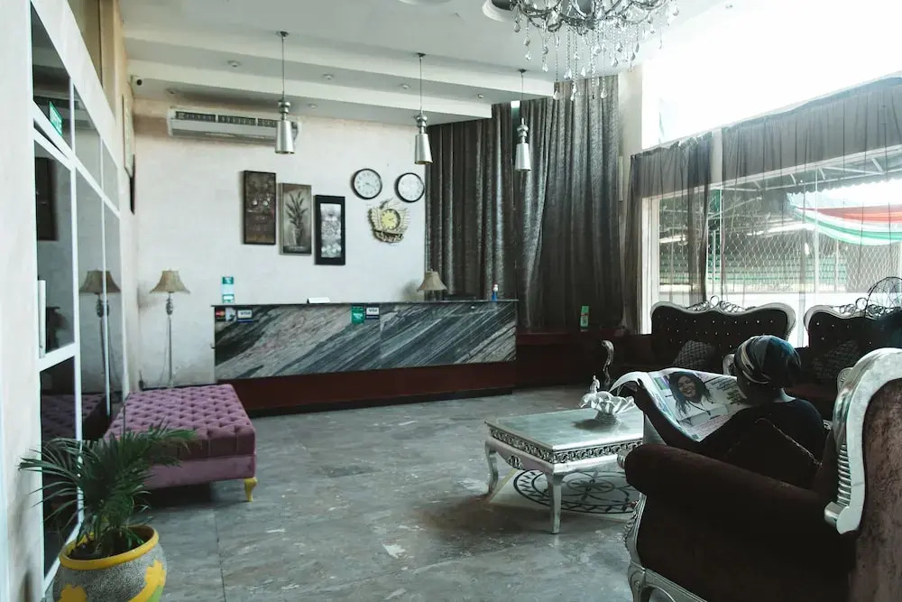 Kebby's Hotel