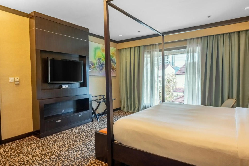 Micasa All Suites Hotel