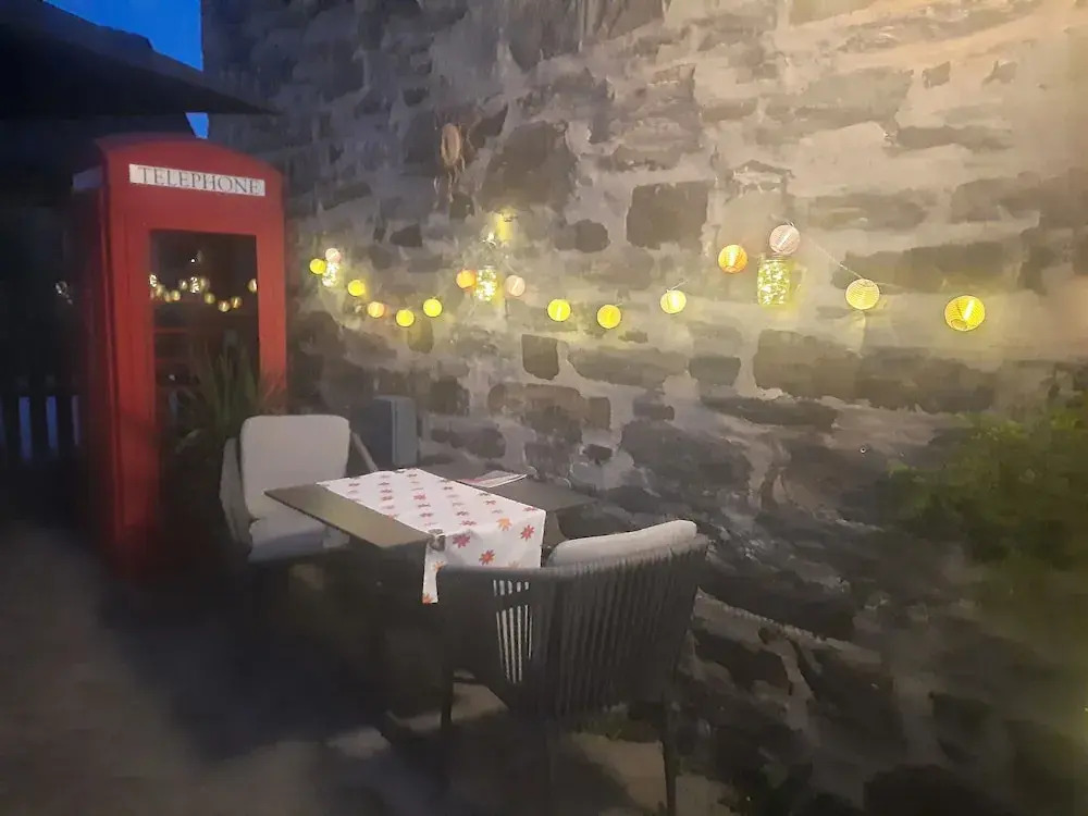 Henblas Hotel