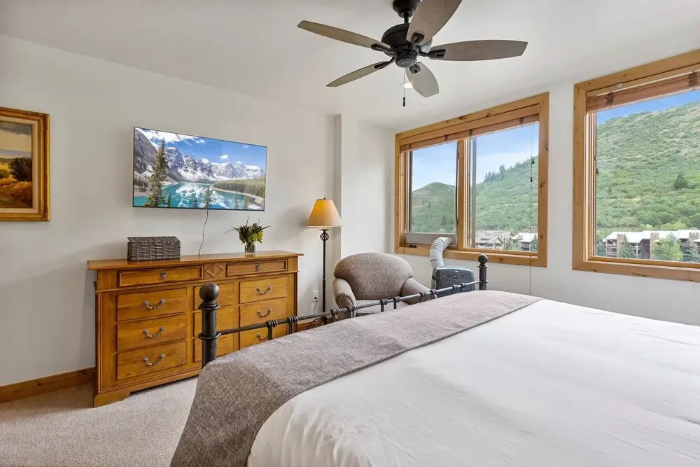 Trail's End Lodge at Deer Valley Resort - One Bedroom Residence with Spa #205 1 Condo