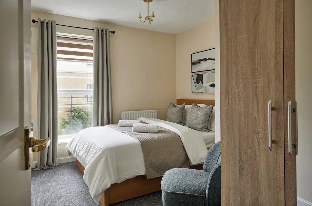 Apartment - Sleeps 6 - Riverside - City Centre