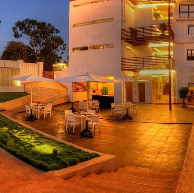 NAMSTAY - The Oasis Hotel
