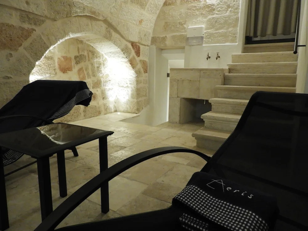 Aeris Suite & Relax