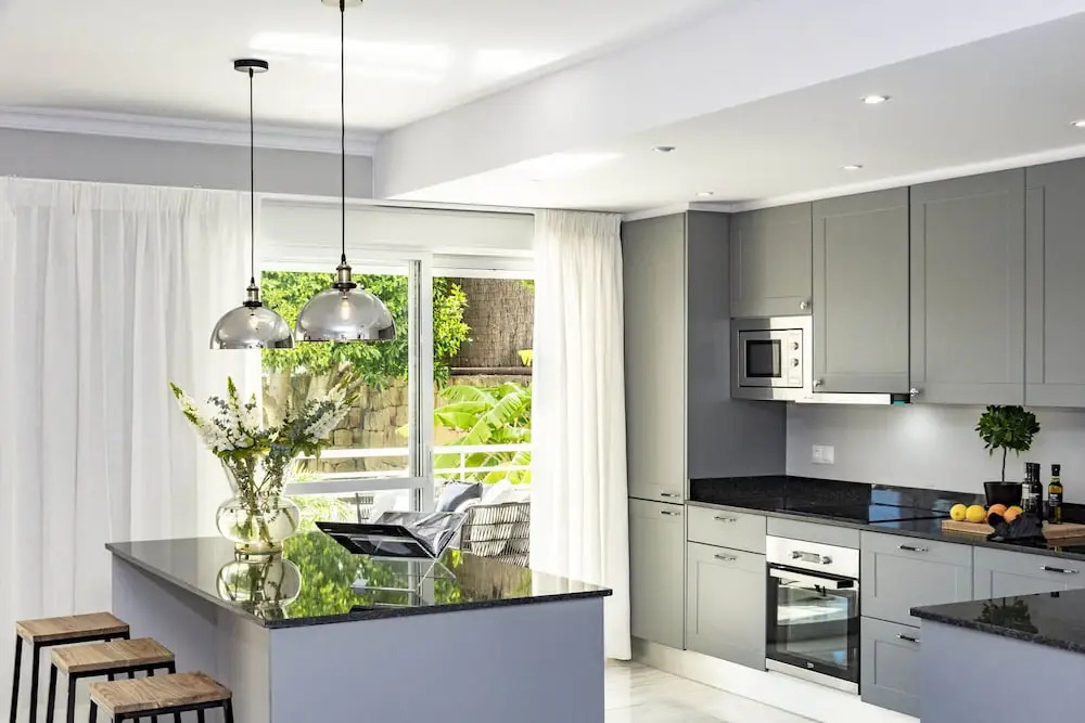 GB - Stylish Apartment near San Pedro Beach