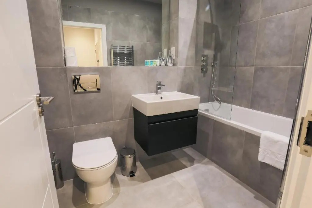 Watford Apartments Century House Self Contained Units