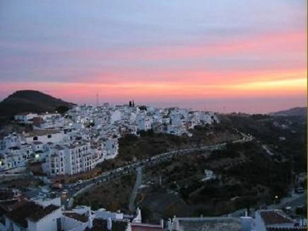 Studio in Frigiliana, With Pool Access - 5 km From the Beach