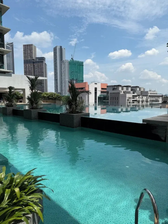 Swiss Garden Residences by Roomy