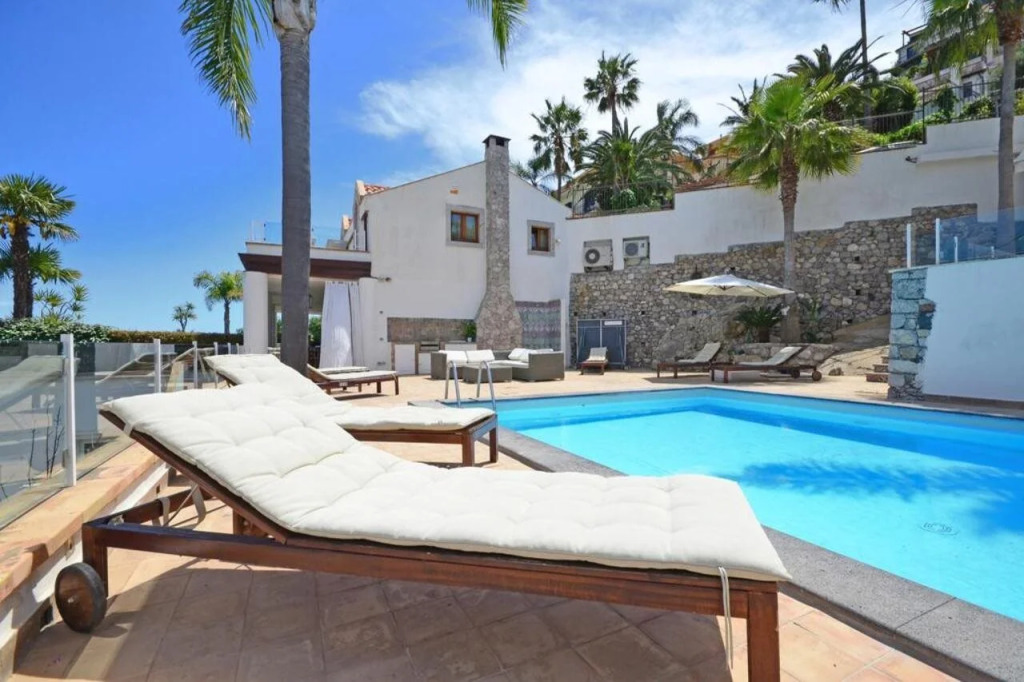 Villa Zagara Garden Spectacular Sea View in Taormina