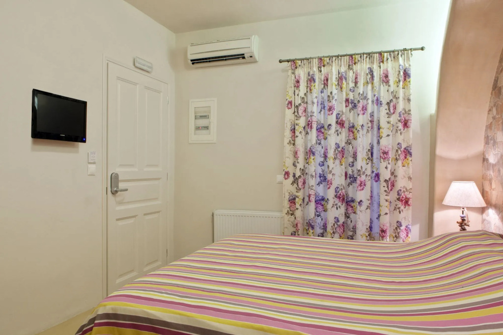 Tinos Aqua Palazzo