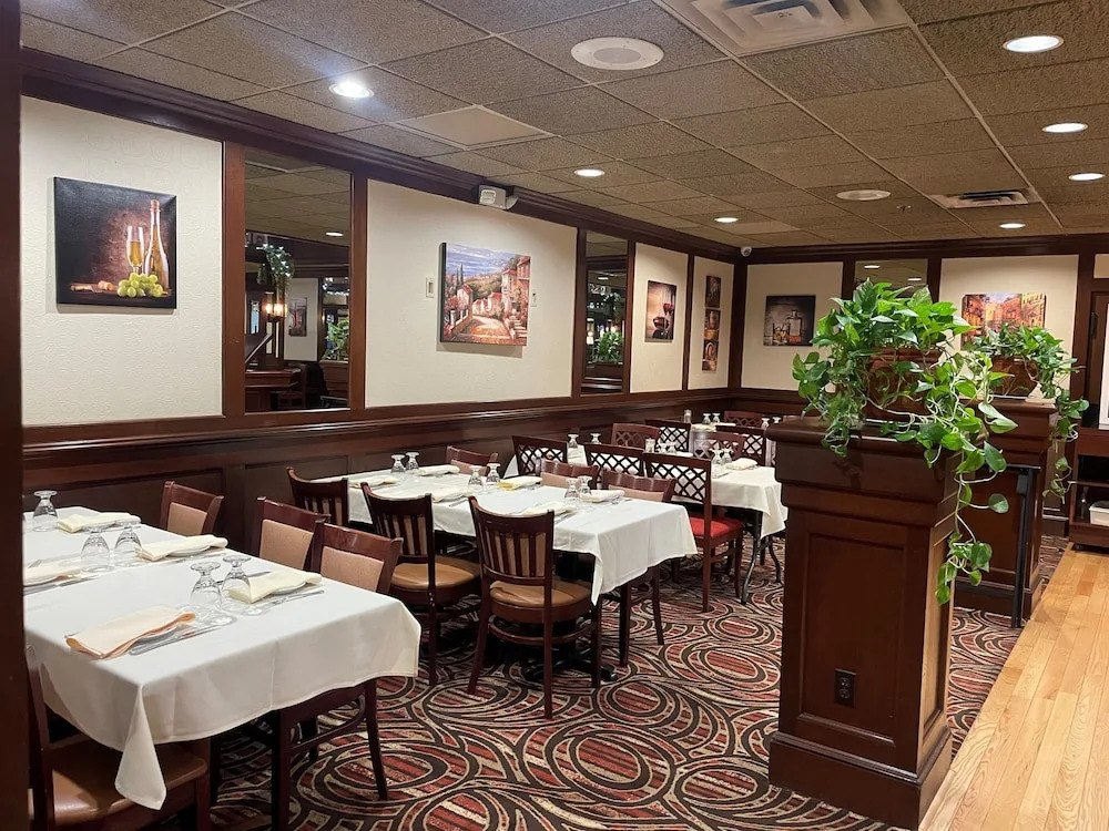 Ramada by Wyndham Seekonk Providence Area