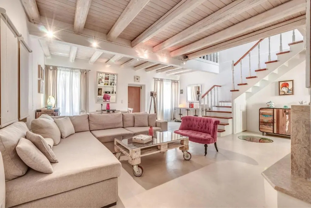 Corfu House of Art Suite - Anemomylos