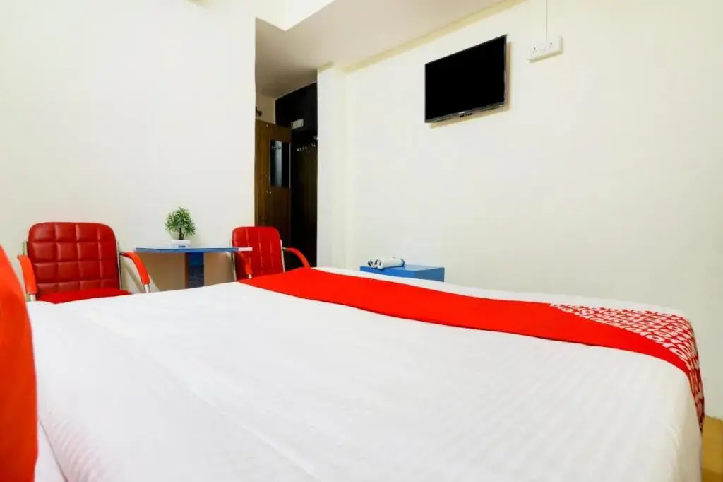 OYO Flagship 76333 Shannu Residency