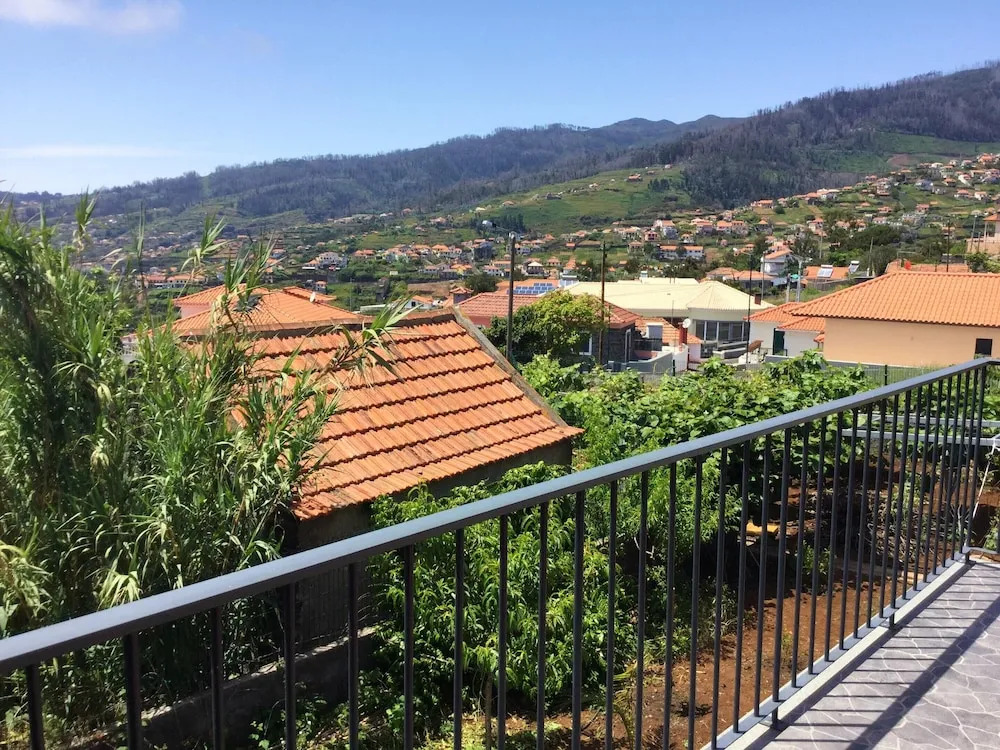 House With 2 Bedrooms in Funchal, With Wonderful sea View, Terrace and