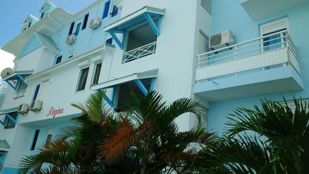 Appartement moderne à Sainte-Anne 43 m² avec vue mer