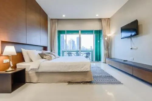 Roomromo Residence by Rompo