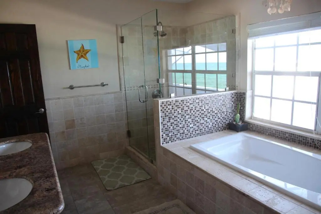 Waters Edge Villa - Oceanfront with Private Pool