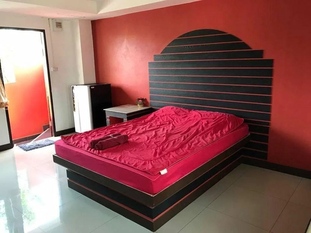 Red Heart Resort