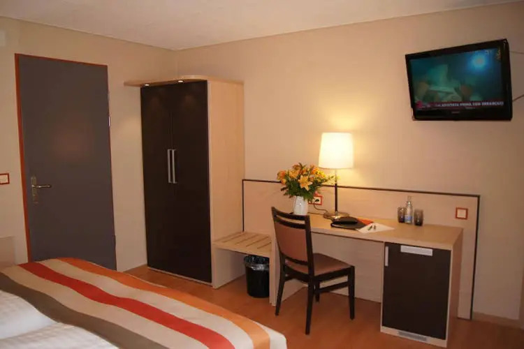 Hotel Lacotel