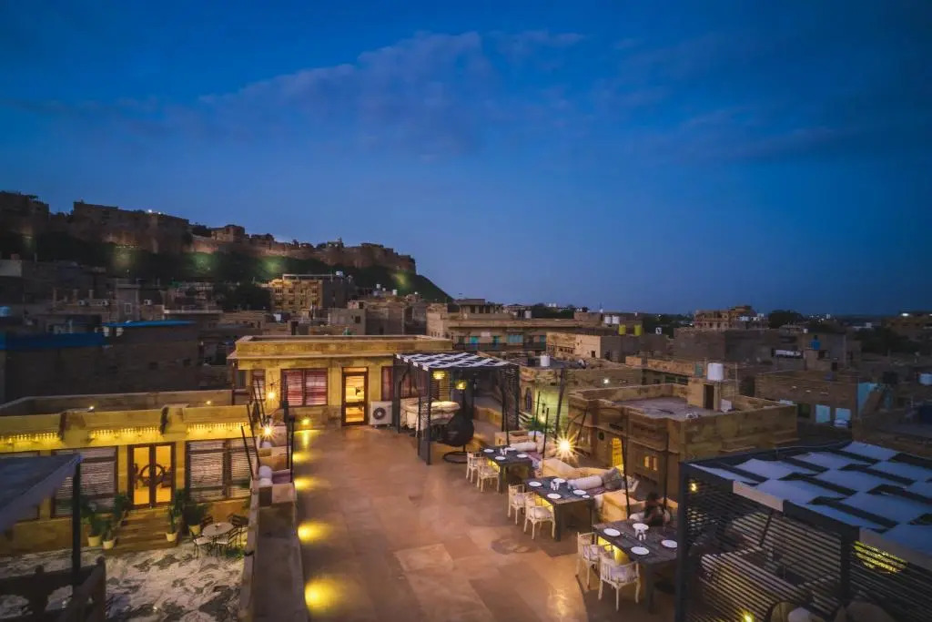 Hotel Grand Khalifa