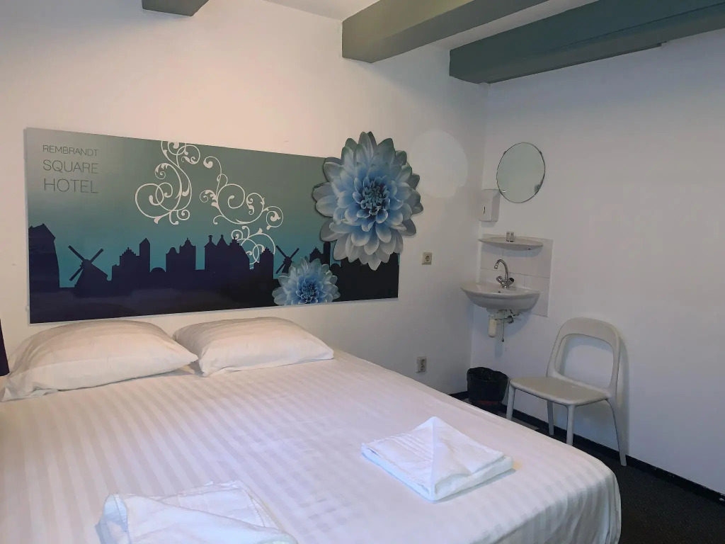 Rembrandt Square Hotel