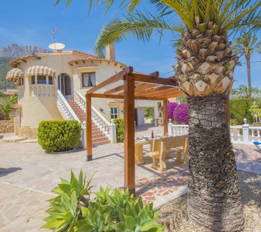 Villa - 4 Bedrooms with Pool and WiFi - 106418