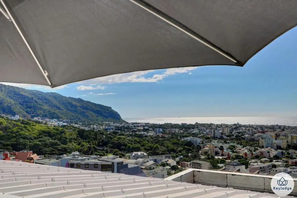 T2 - Duplex – Neptune - 34 m2 – Vue mer - Saint-Denis