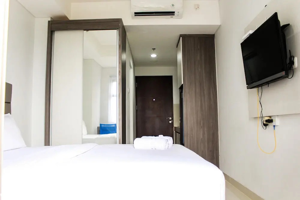 New Furnished City View Studio Apartment @ Springwood Residence By Travelio