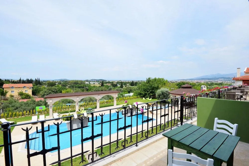 Belizi Hotel