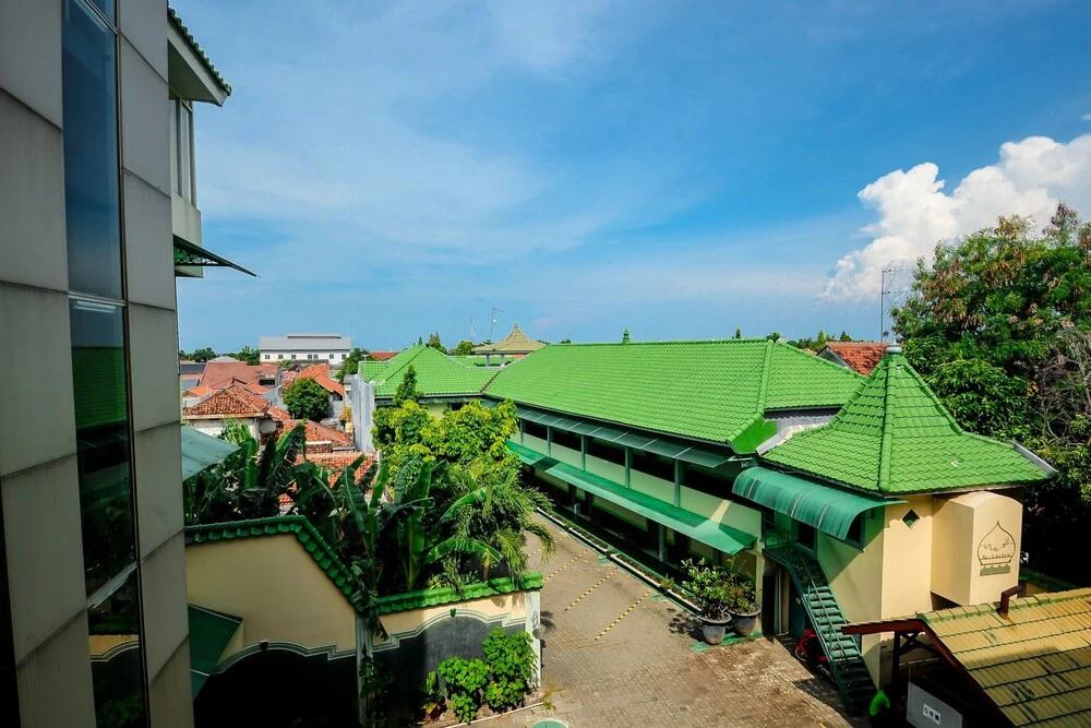 Airy Alun Alun Kejaksan Veteran 32 Cirebon