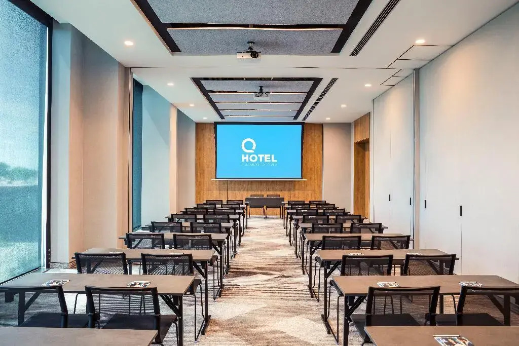 Q Hotel Plus Wrocław Bielany