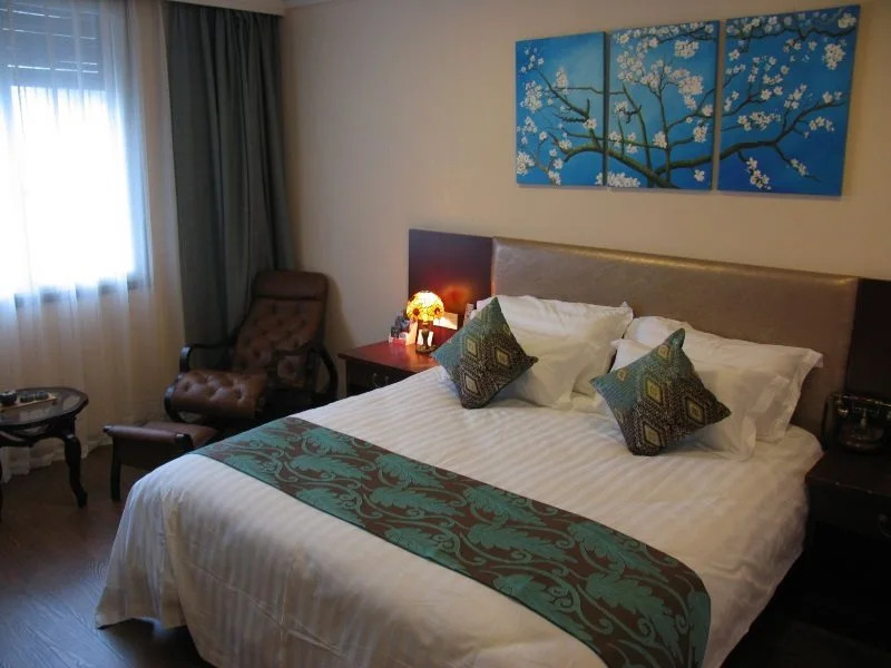 Scholar Tree and Riverside Boutique Hotel
