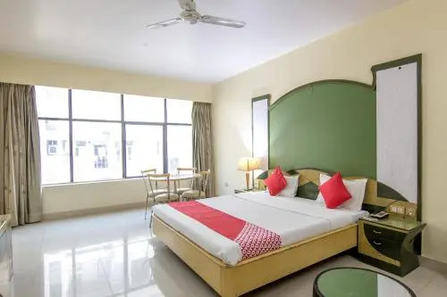 Collection O 27830 Hotel Green Forest