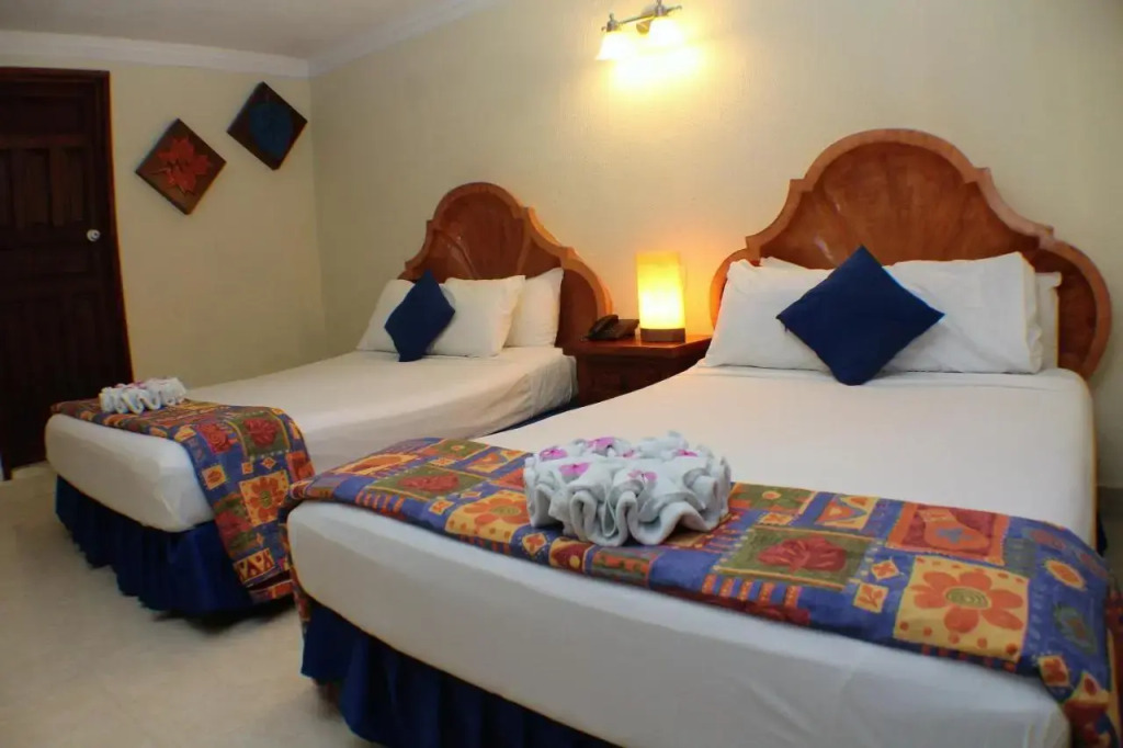 Suites Cancun Center