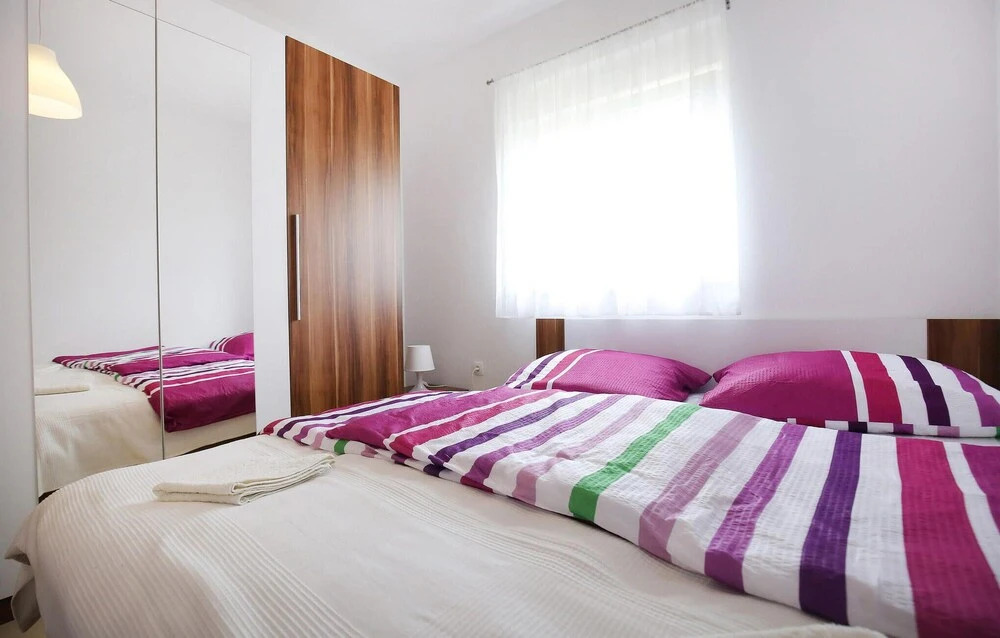Beautiful Apartment in Sukosan With Wifi and 1 Bedrooms