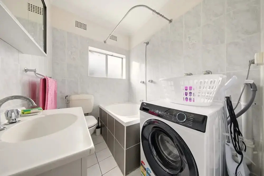 Metawise BnB 2BR Hillsdale Family Stay Sleeps 6