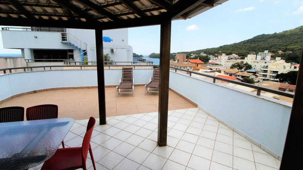 1021   Cobertura Em Bombinhas Com Vista Para O Mar